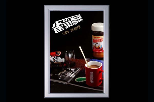 超薄燈箱與傳統(tǒng)燈箱的區(qū)別及優(yōu)勢,應(yīng)用范圍有哪些? 超薄燈箱與傳統(tǒng)燈箱的區(qū)別及優(yōu)勢,應(yīng)用范圍有哪些?